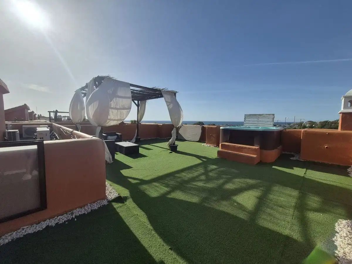 Terrasse von Dachboden zum Verkauf in Manilva mit Klimaanlage, Heizung und Terrasse
