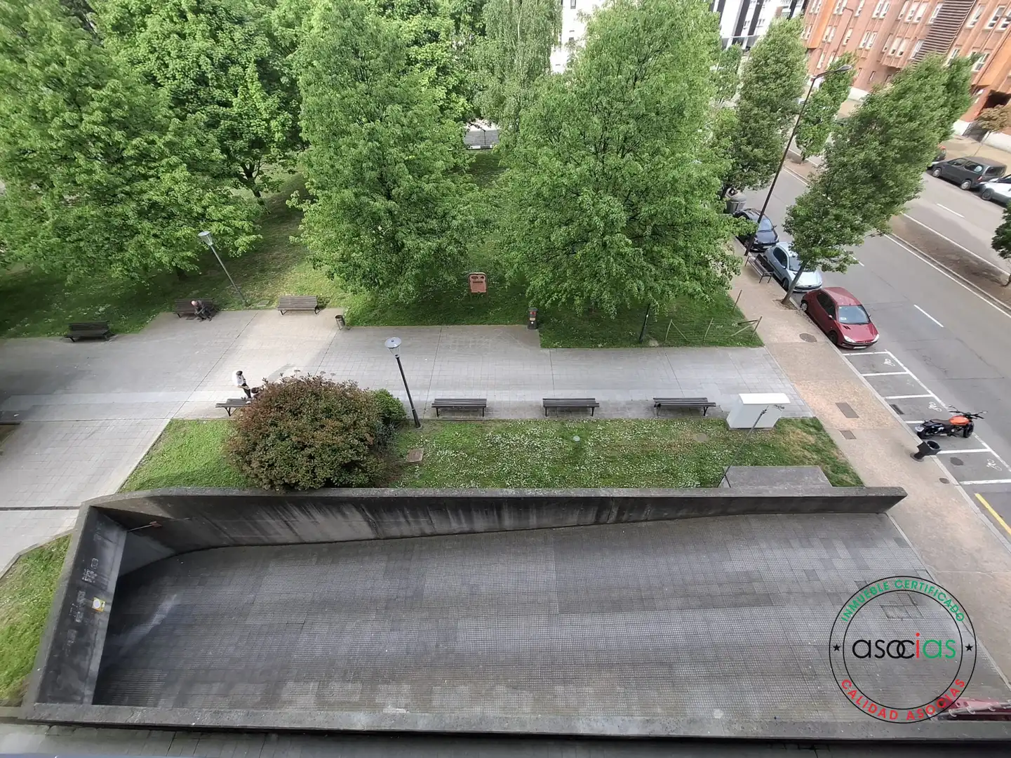 Parking de Piso en venta en Gijón  con Calefacción y Trastero