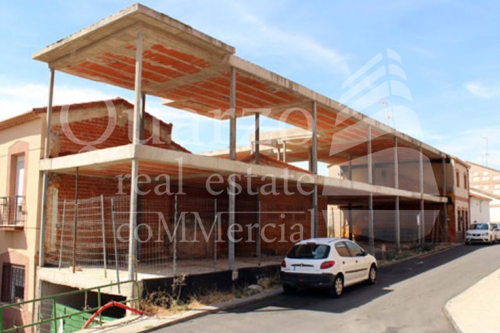 Building for sale in Calle Maestro Amores, Yunquera de Henares