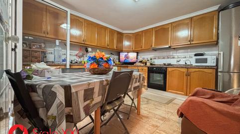 Foto 3 de Casa adosada en venda a Avenida Alemania-Italia, Vila-real