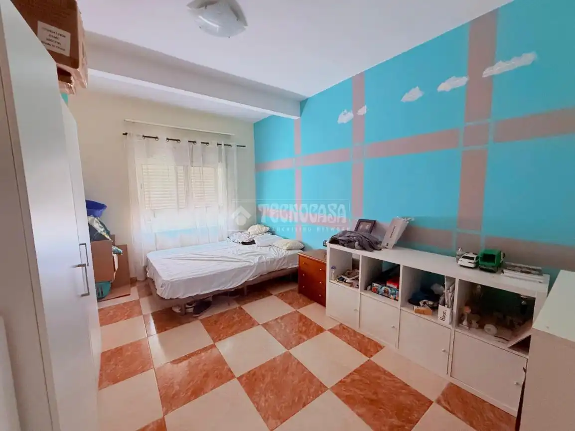 Schlafzimmer von Wohnung zum Verkauf in Mislata mit Klimaanlage, Möbliert und Balkon