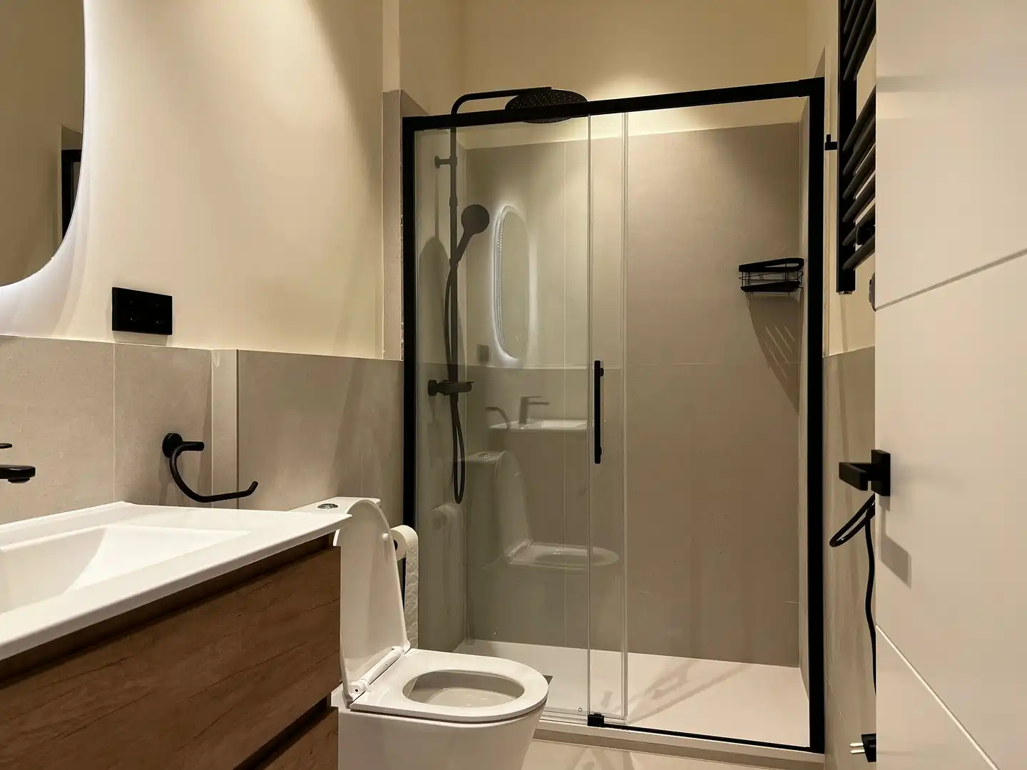 Baño de Planta baja en venta en  Madrid Capital