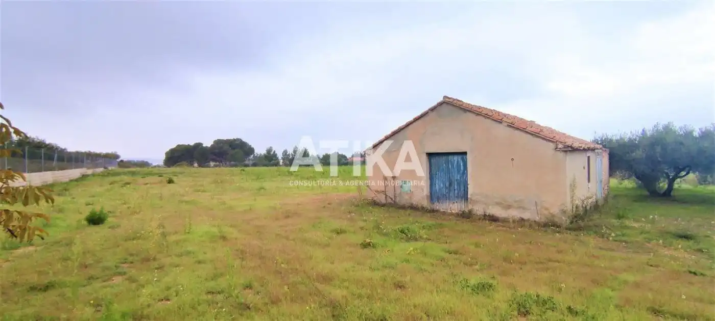 Terrain rustique à vendre à Centro