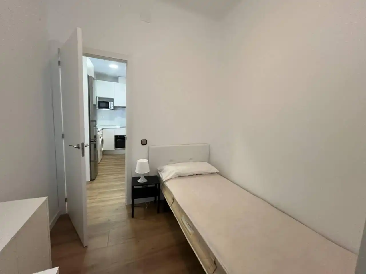Bedroom of Flat for rent in Madrid