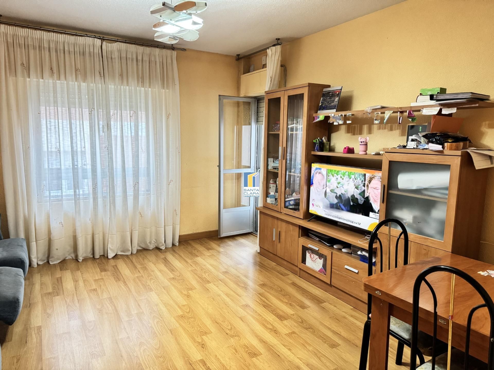 Sala d'estar de Pis en venda en Zamora Capital  amb Calefacció