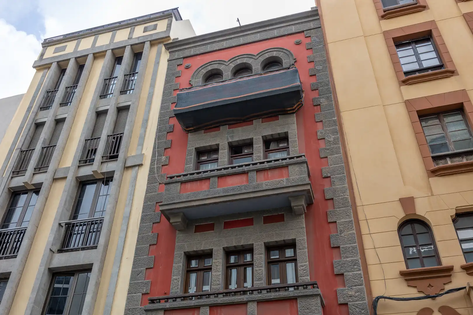 Pis amb terrassa en venda a Calle Triana 50