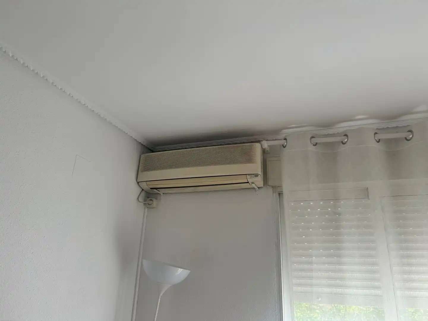 Habitación de Piso de alquiler en Aldaia con Aire acondicionado, Terraza y Amueblado
