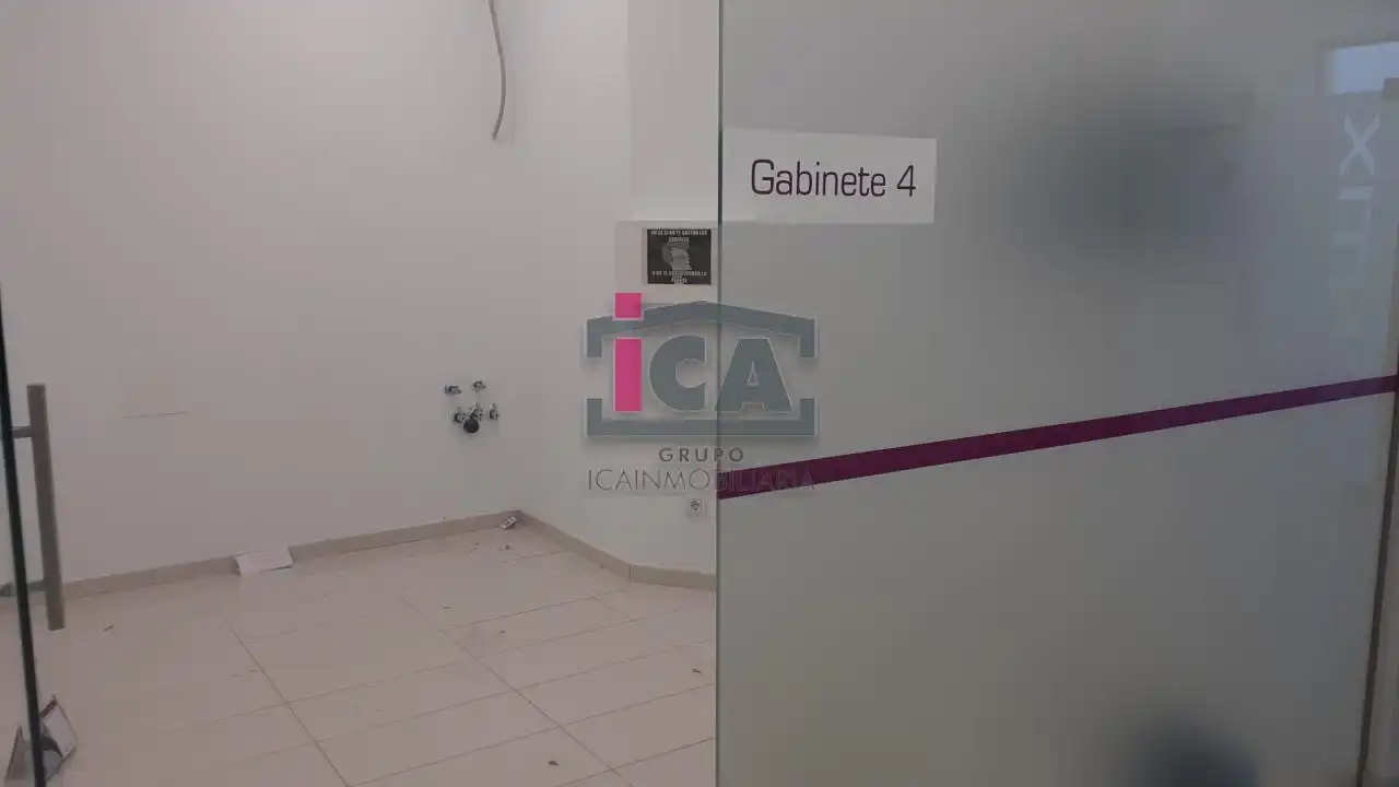 Local comercial en venda a PLAZA DE AMÉRICA (CRUZ DE LOS CAIDOS) CÁNOVAS, imagen 9