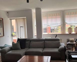 Living room of Apartment to share in  Barcelona Capital  with Air Conditioner and Terrace