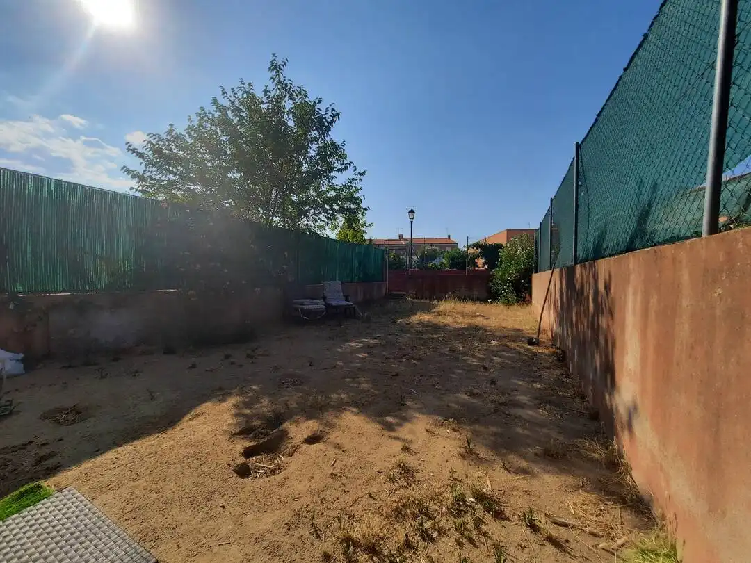 Detached homes for sale in Hormigos  with Heating, Swimming Pool and Alarm