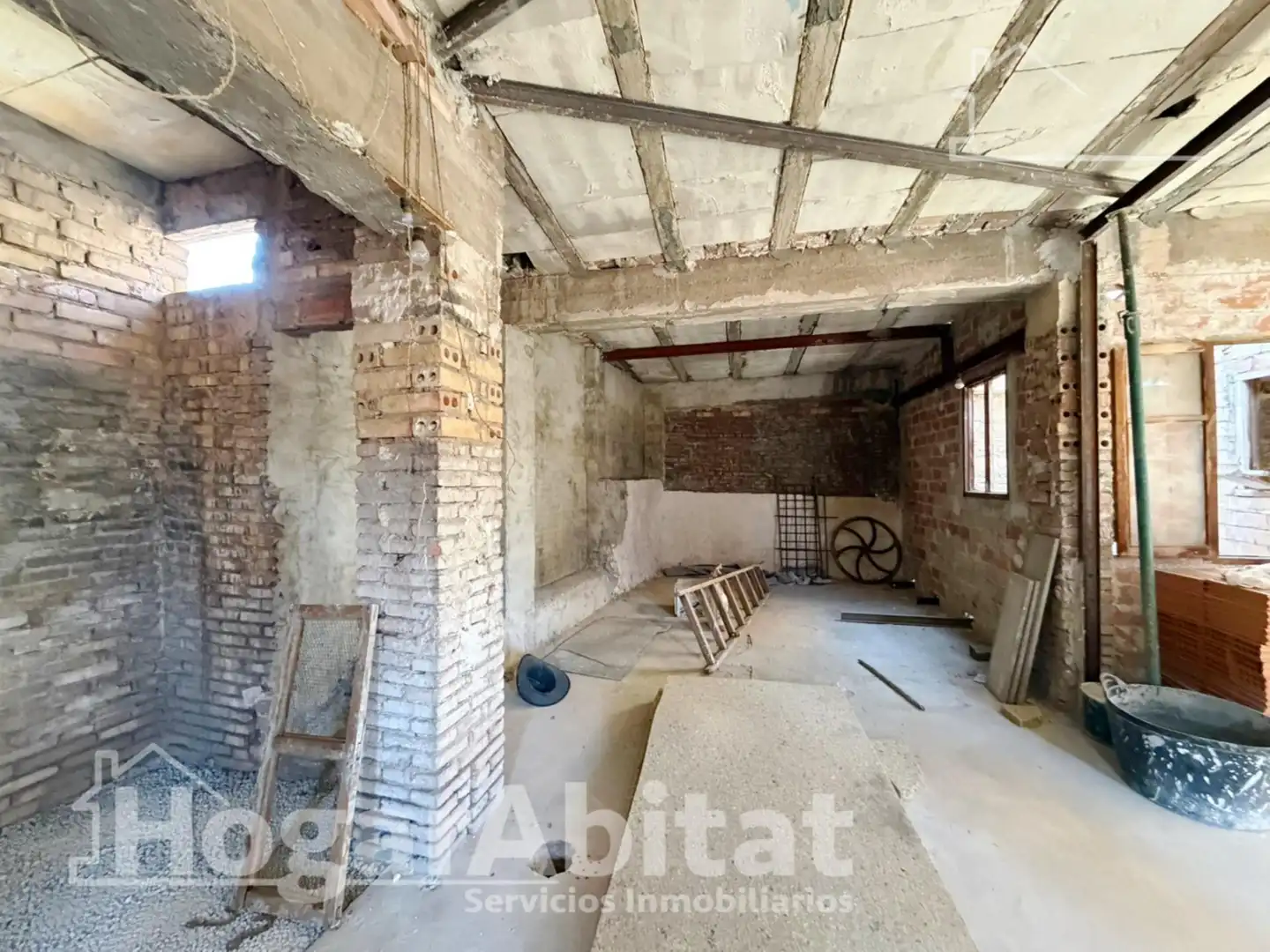 Casa o chalet en venta en Sagunto / Sagunt con Terraza y Balcón