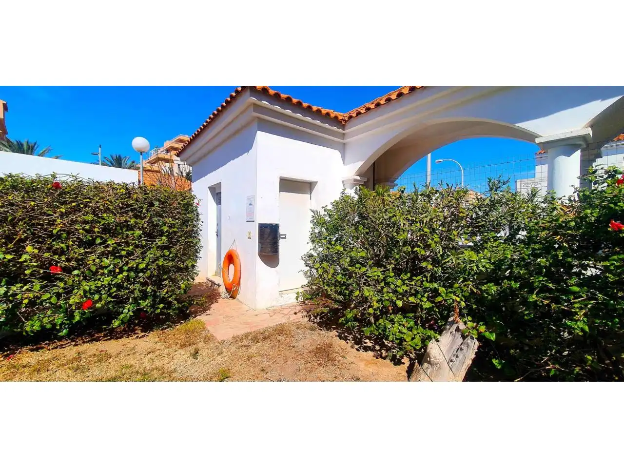 Garden of Detached homes for sale in Roquetas de Mar  with Terrace, Furnished and Community pool