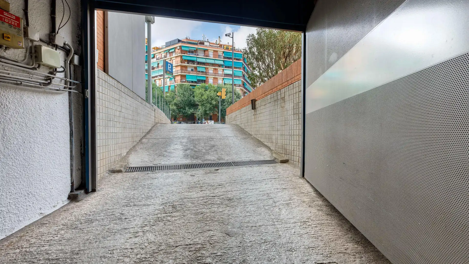 Vista exterior de Garaje de alquiler en Barcelona