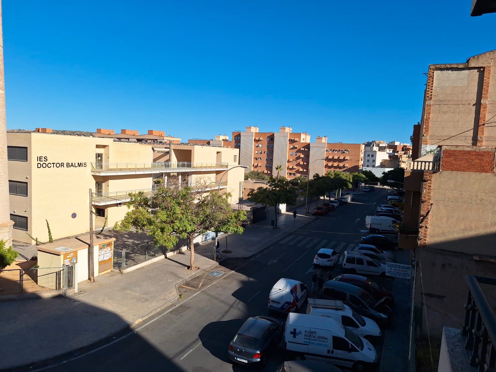 Exterior view of Flat to rent in San Vicente del Raspeig / Sant Vicent del Raspeig  with Air Conditioner, Oven and Washing machine