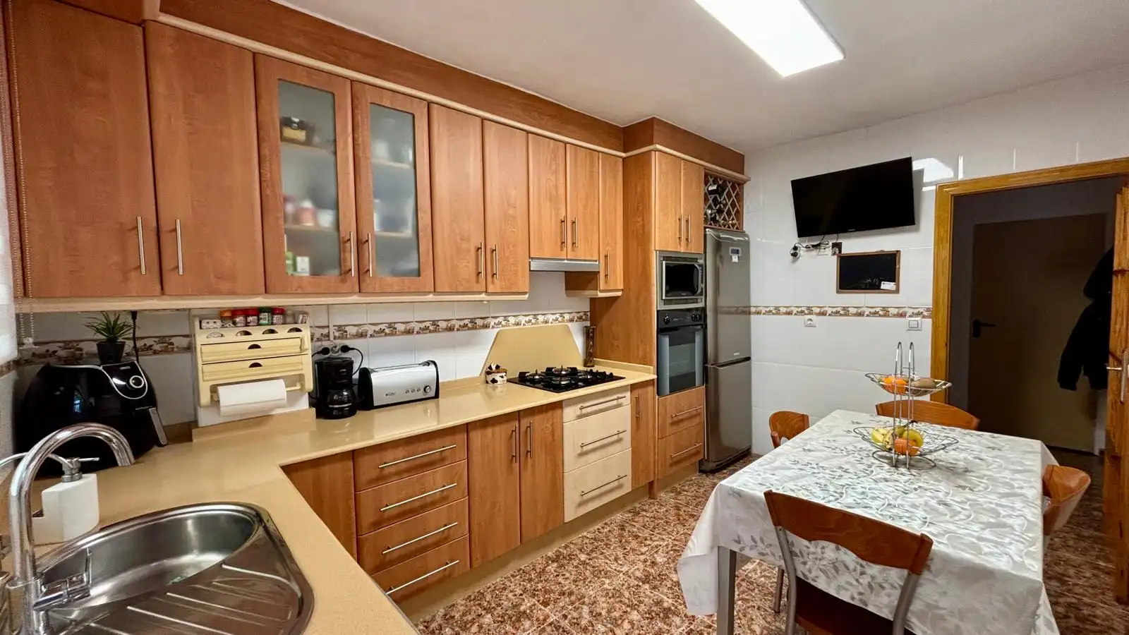 Cocina de Casa adosada en venta en Cartagena con Aire acondicionado, Calefacción y Jardín privado