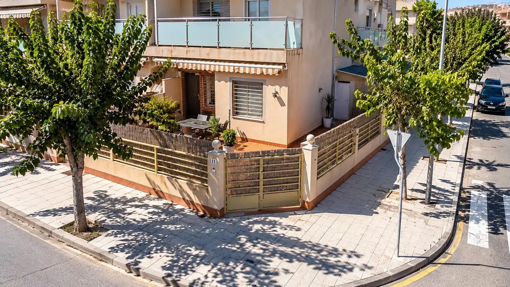Vista exterior de Planta baixa de lloguer en Pilar de la Horadada amb Aire condicionat, Jardí privat i Traster