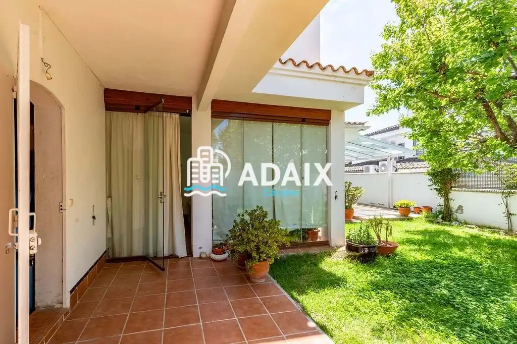 Jardí de Casa o xalet en venda en Cáceres amb Aire condicionat, Calefacció i Terrassa