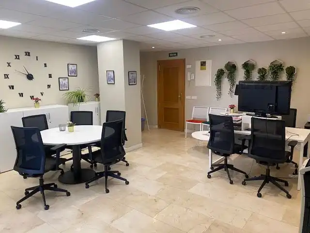 Oficina de alquiler en Leganés con Aire acondicionado, Calefacción y Amueblado