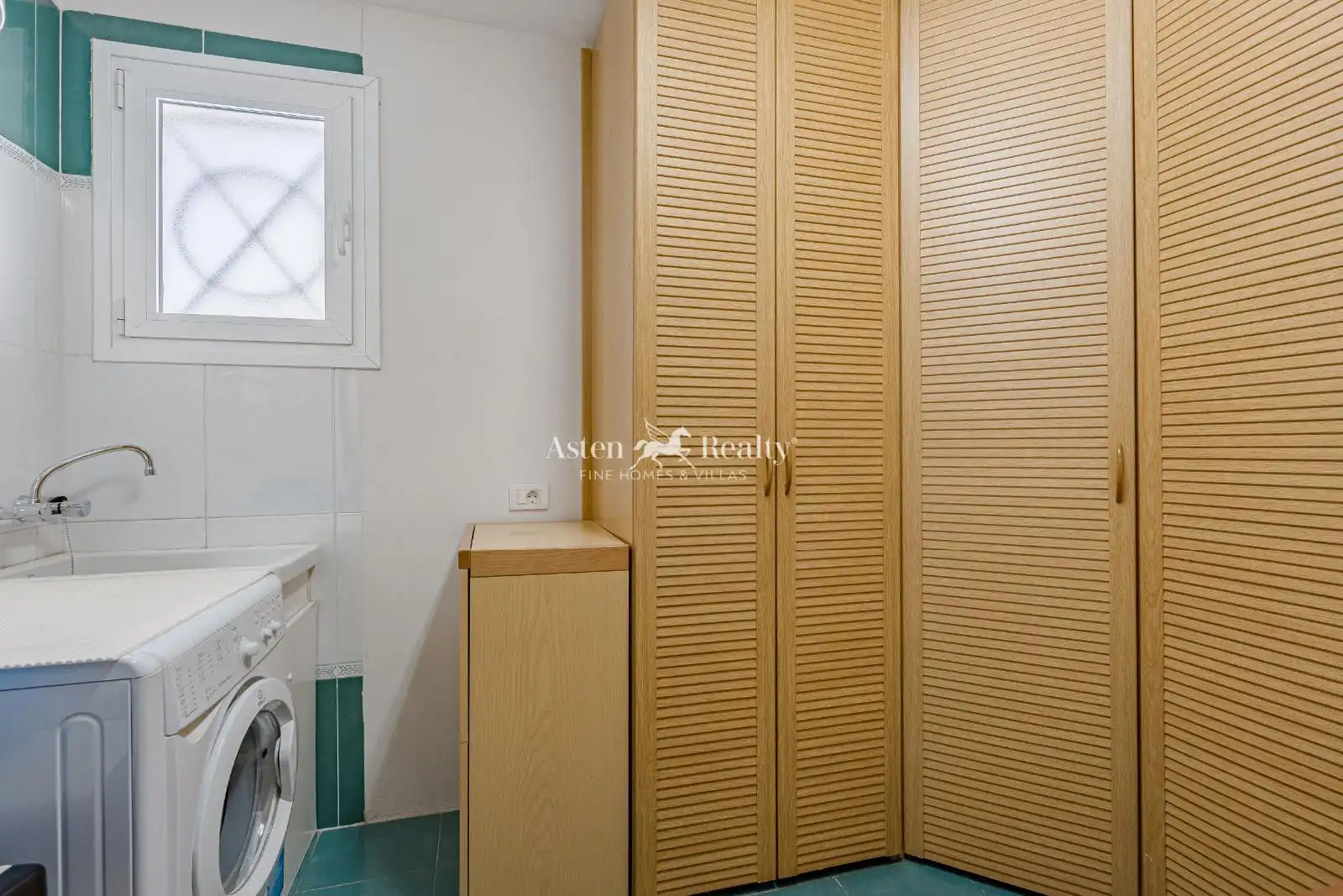 Habitación de Piso en venta en Arona con Terraza, Trastero y Piscina