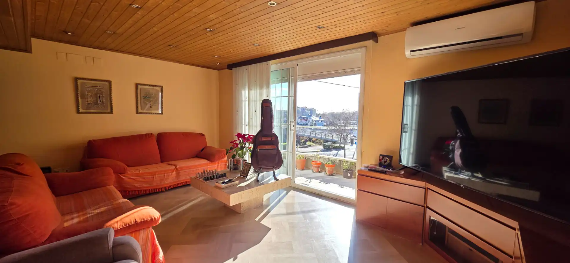 Sala de estar de Casa o chalet en venta en Terrassa con Aire acondicionado, Terraza y Balcón