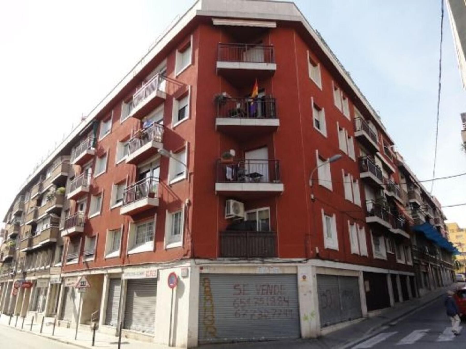 Vista exterior de Pis en venda en Montcada i Reixac