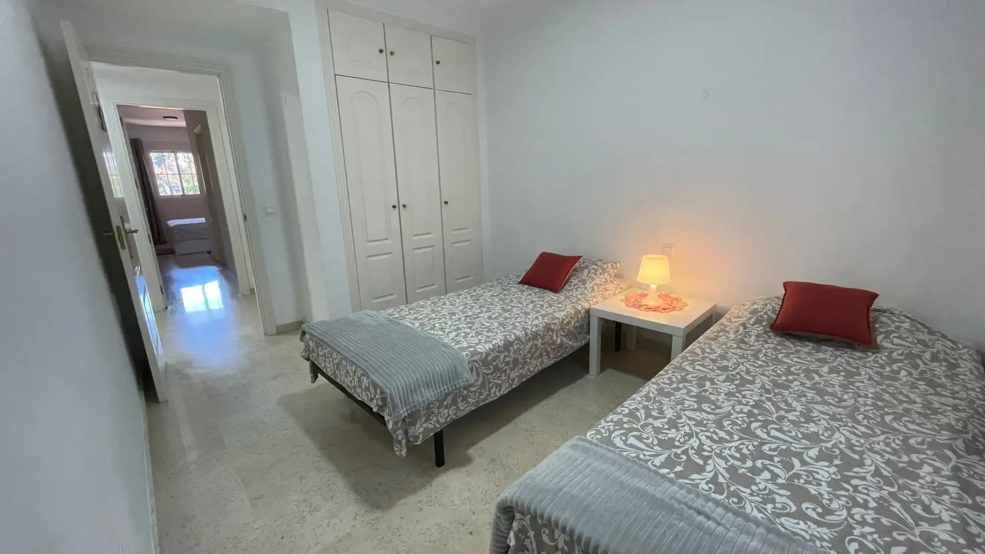 Planta baja de alquiler en VALERIANO RODRIGUEZ-ELVIR, Santa María