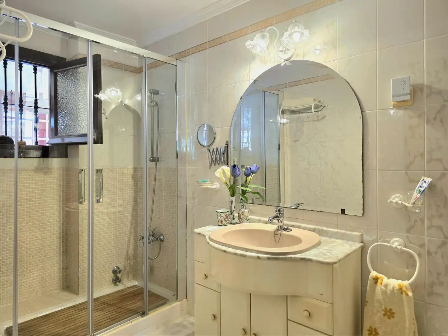 Bathroom of Houses for sale in Málaga