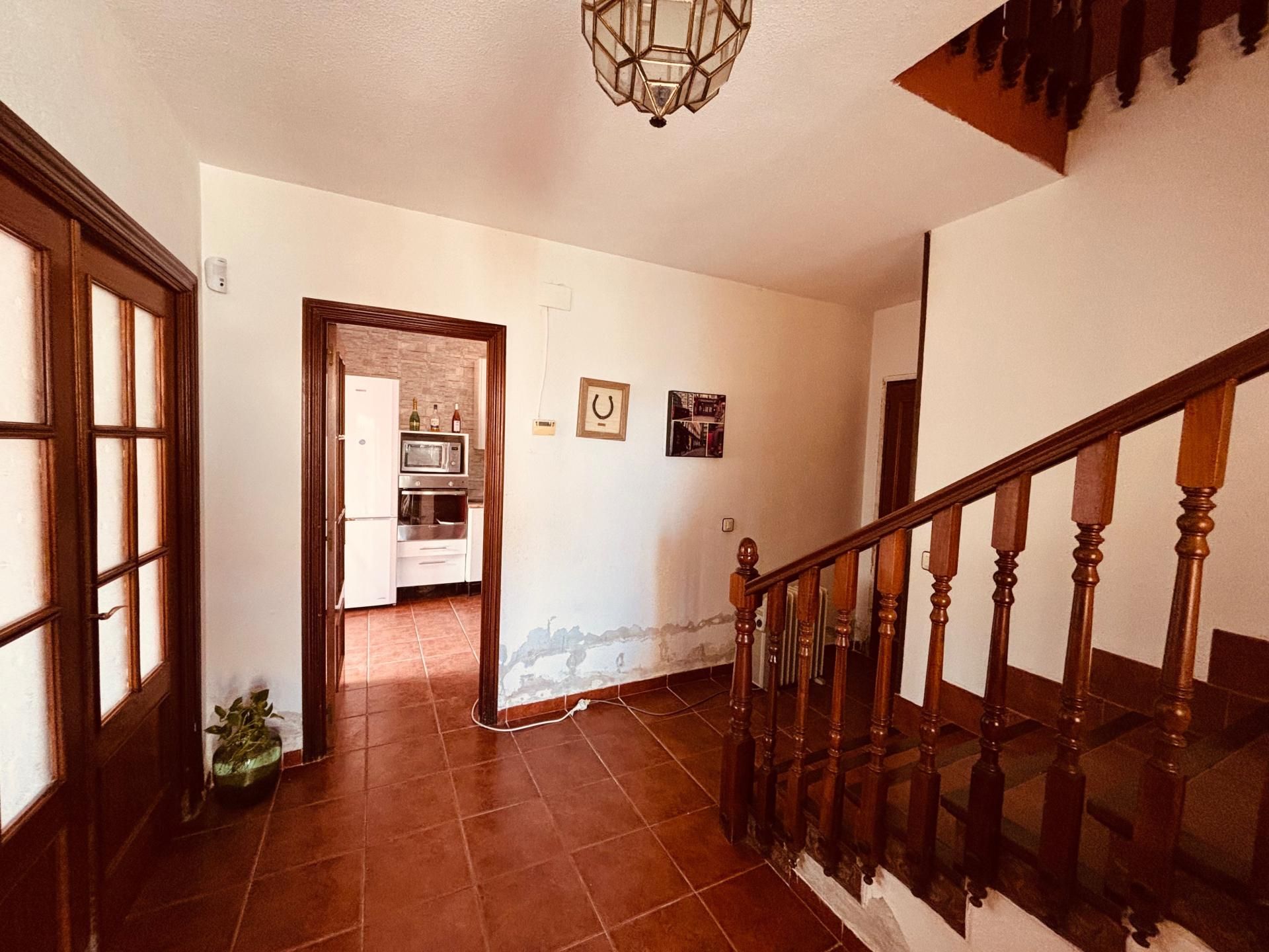Casa adosada en venta en Nambroca con Balcón