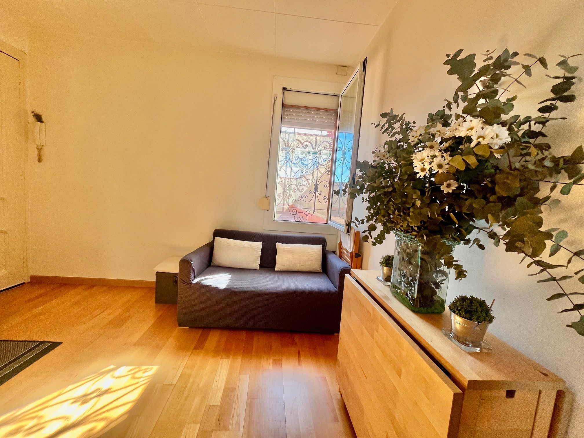Sala d'estar de Àtic en venda en  Barcelona Capital amb Aire condicionat, Calefacció i Parquet