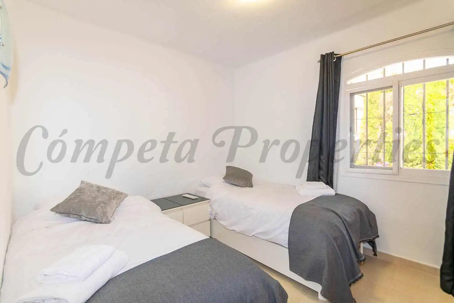 Schlafzimmer von Wohnungen zum Verkauf in Nerja mit Klimaanlage, Möbliert und Balkon