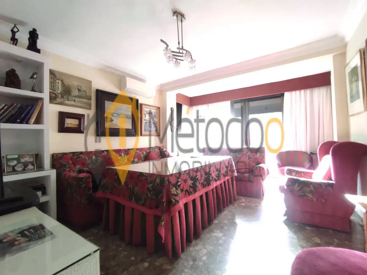Dining room of Flat for sale in Sevilla  with Air Conditioner, Terrace and Balcony