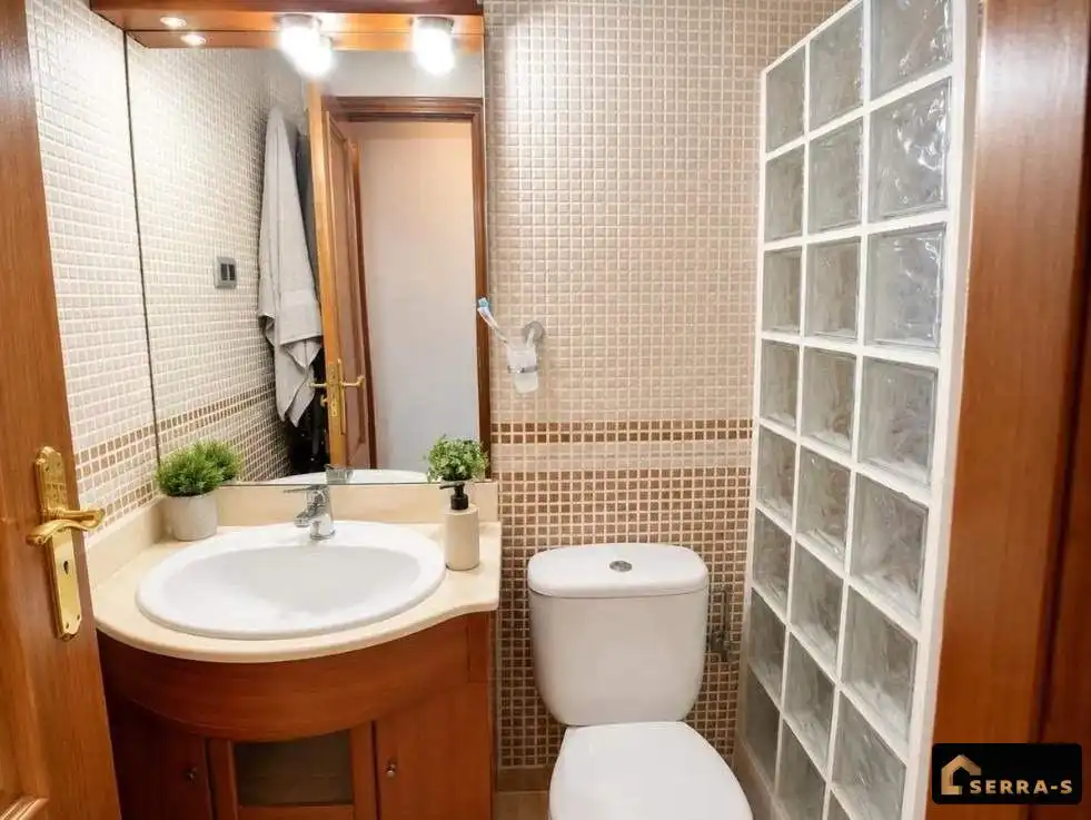 Baño de Piso en venta en Malgrat de Mar con Aire acondicionado, Calefacción y Terraza