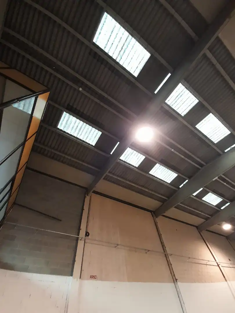 Fabrikhallen zur Miete in Can Casablanques