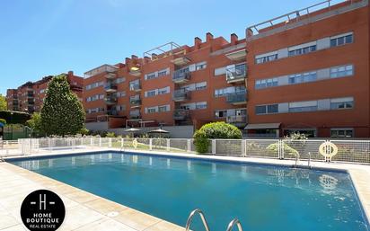 Swimming pool of Flat for sale in Paracuellos de Jarama  with Air Conditioner