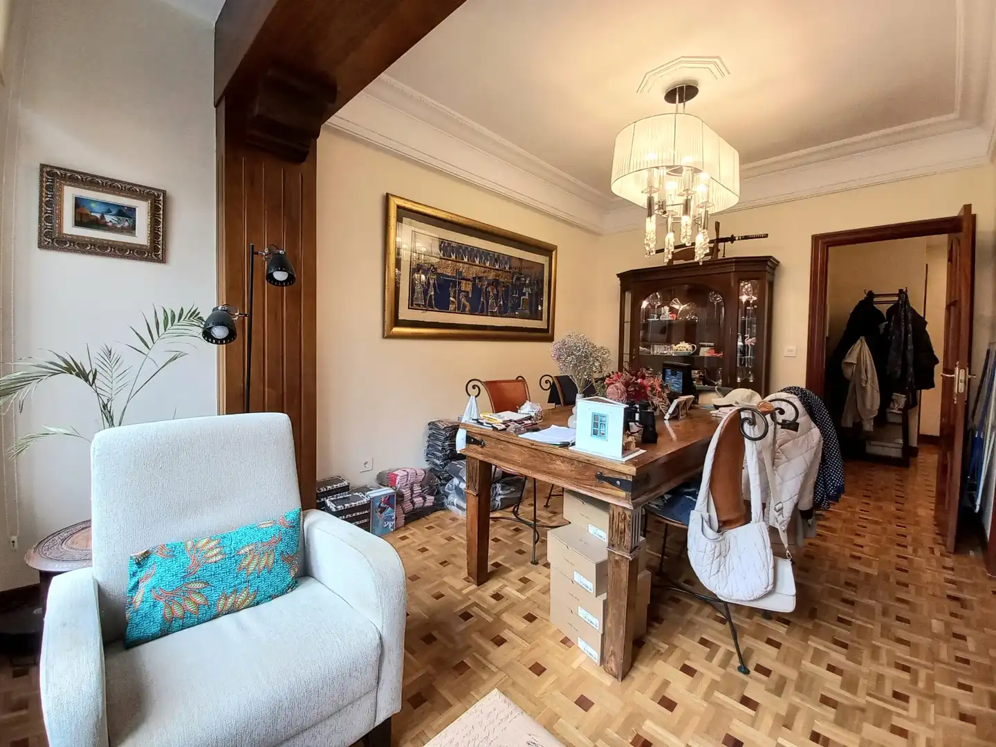 Comedor de Piso en venta en Zona Sur - Barrio Cortes