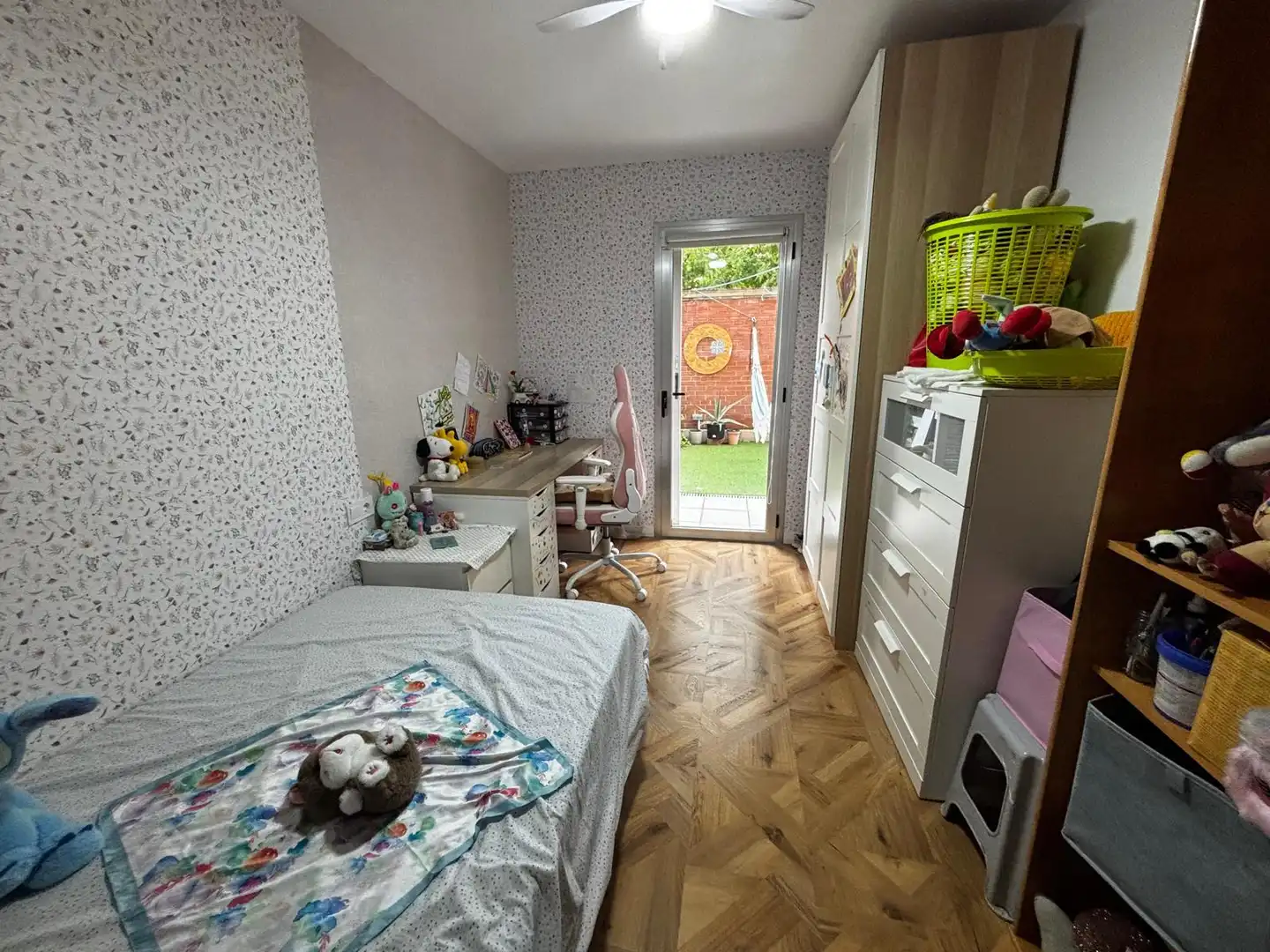 Bedroom of Ground floor for sale in Sabadell  with Air Conditioner, Parquet flooring and Terrace