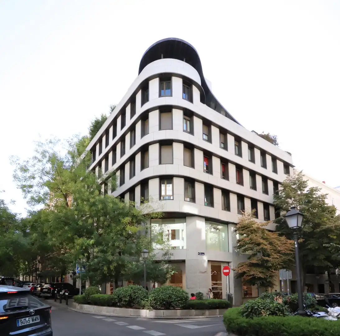 Exterior view of Attic for sale in Madrid  with Air Conditioner, Heating and Parquet flooring
