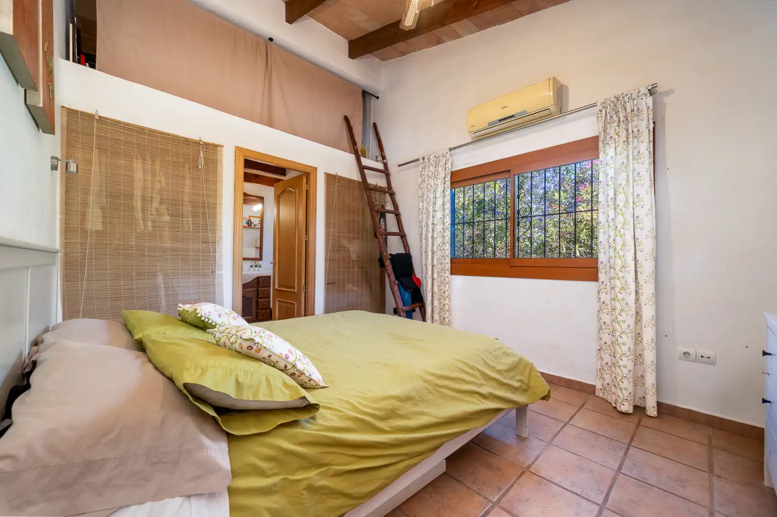 Bedroom of Houses for sale in Algaida  with Air Conditioner, Heating and Private garden