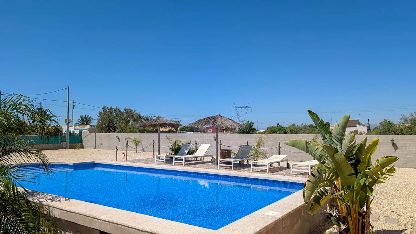 Piscina de Casa o xalet en venda en Elche / Elx amb Aire condicionat, Jardí privat i Terrassa