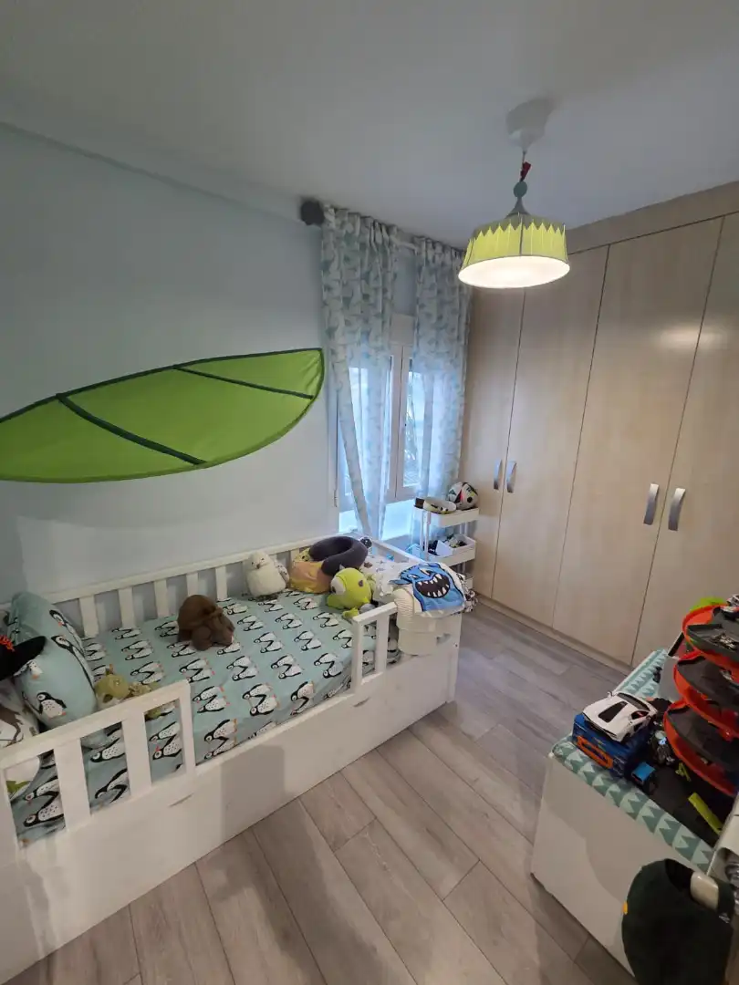 Bedroom of Flat for sale in Móstoles  with Air Conditioner, Heating and Parquet flooring