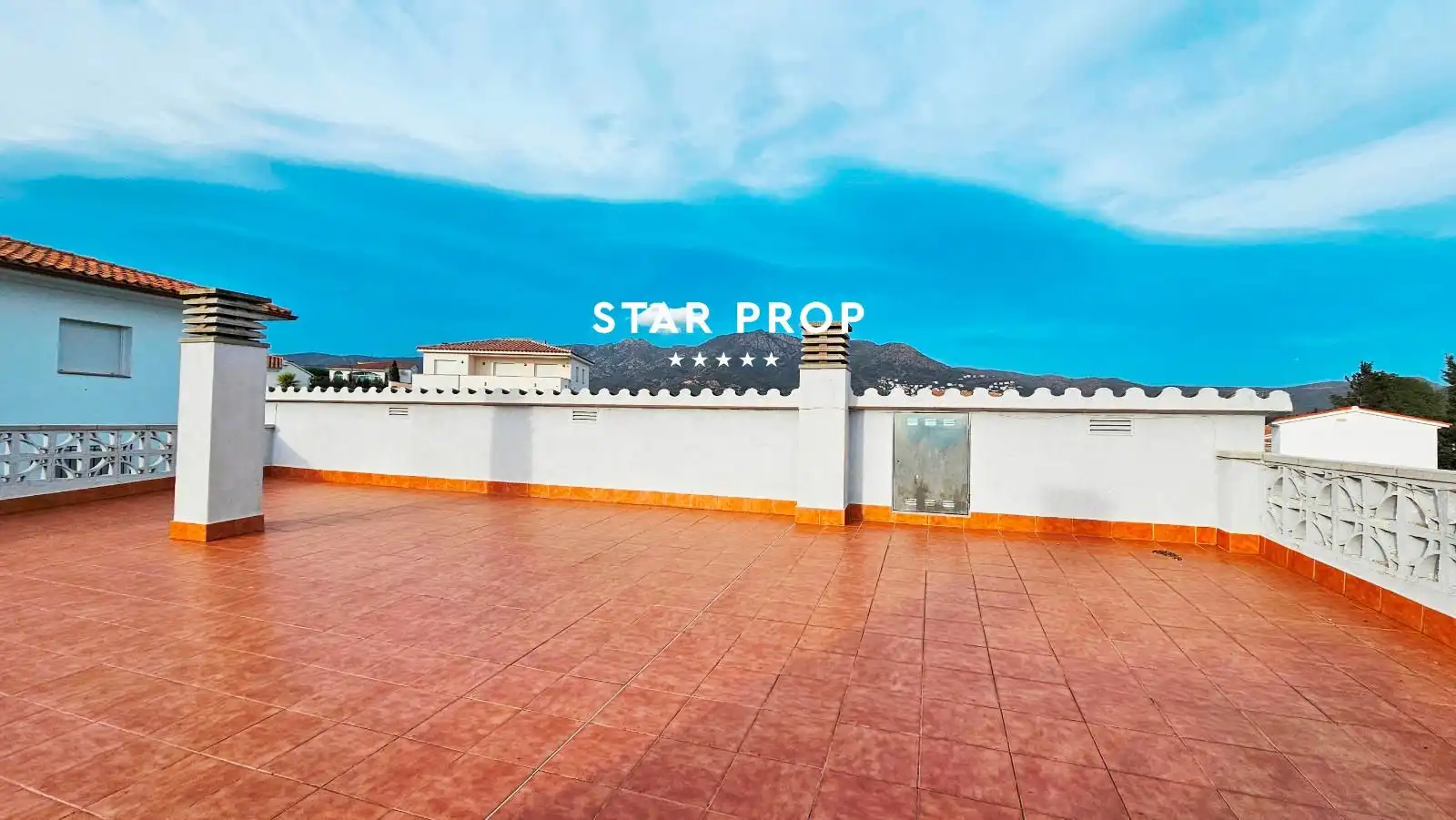 Exterior view of Houses for sale in Roses  with Heating, Terrace and Storage room