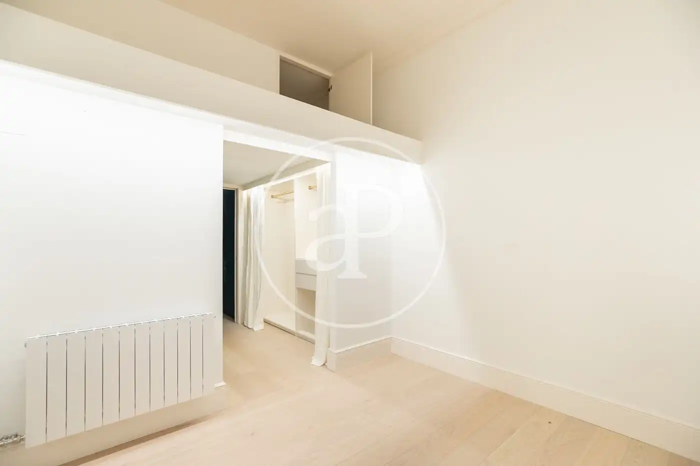 Piso en venta en Barcelona con Aire acondicionado, Calefacción y Jardín privado