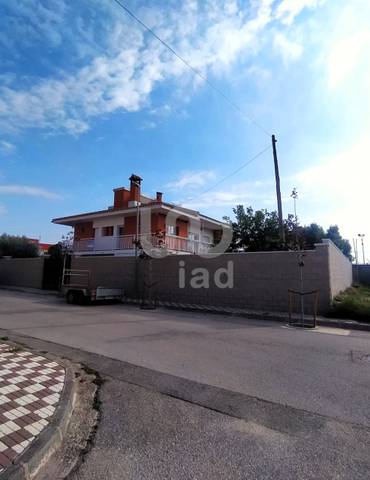 Casa-chalet en Venta en Riba-roja d'Ebre