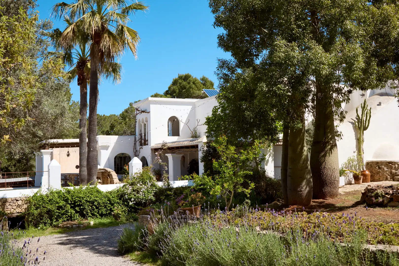 Vista exterior de Finca rústica en venda en Sant Joan de Labritja amb Aire condicionat, Jardí privat i Parquet