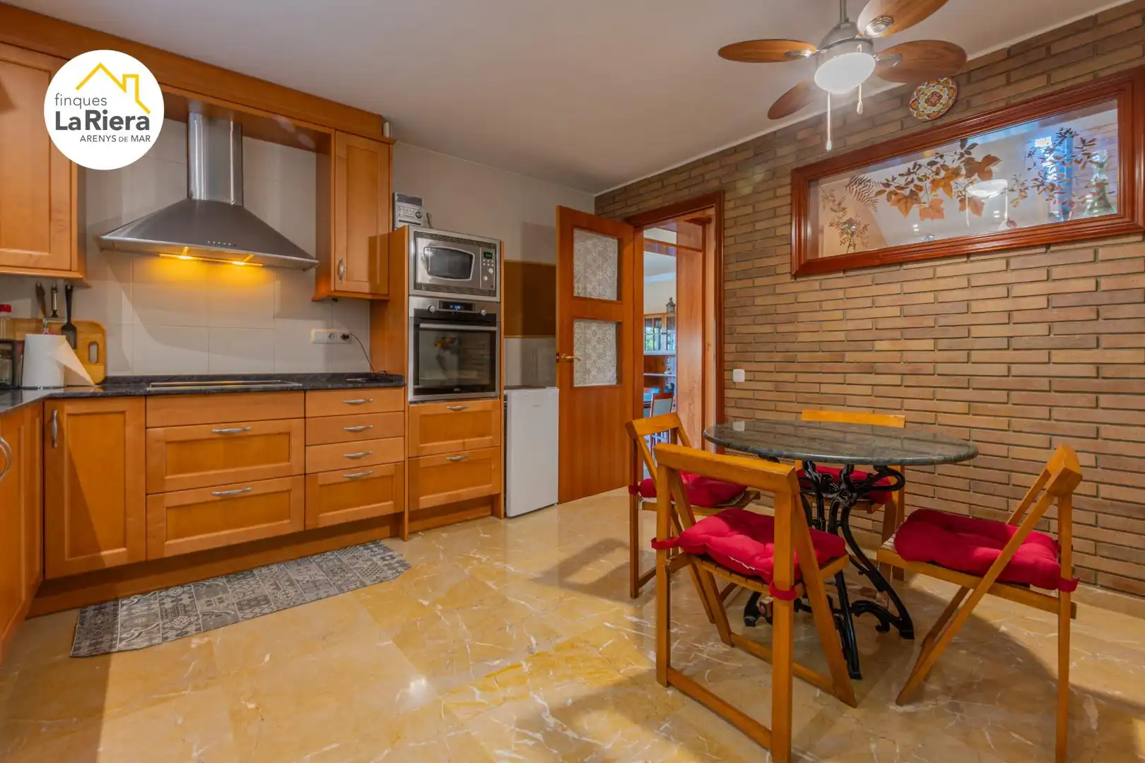 Kitchen of Houses for sale in Arenys de Munt