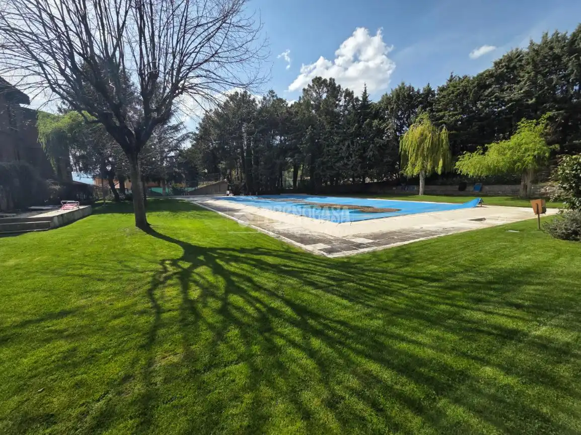Piscina de Piso en venta en Collado Mediano con Calefacción y Trastero