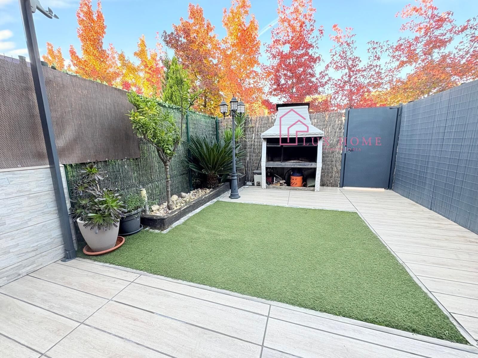 Terrassa de Casa adosada en venda en Santa Perpètua de Mogoda amb Aire condicionat, Calefacció i Balcó