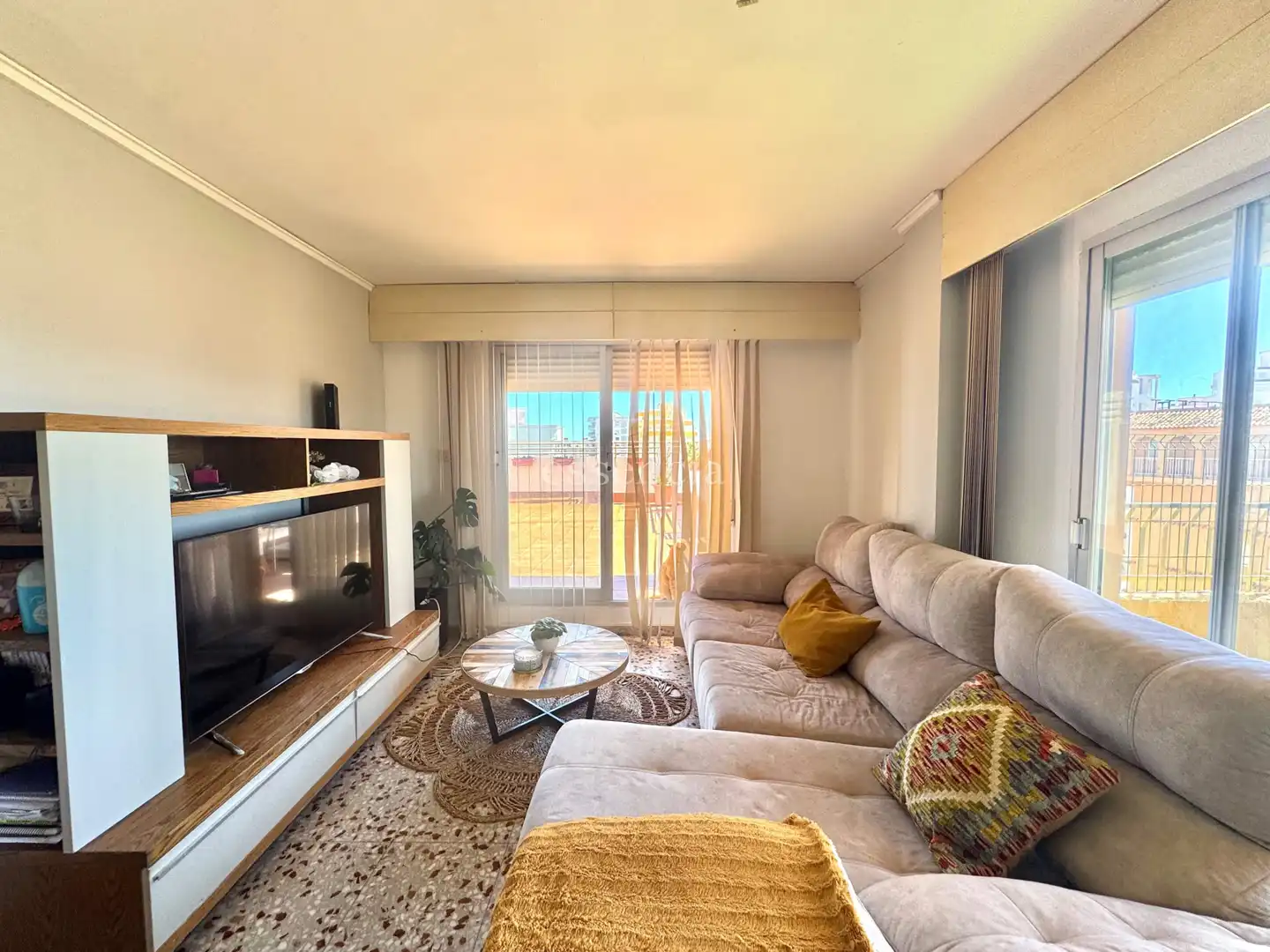 Living room of Apartments for sale in Gandia  with Terrace, Storage room and Balcony
