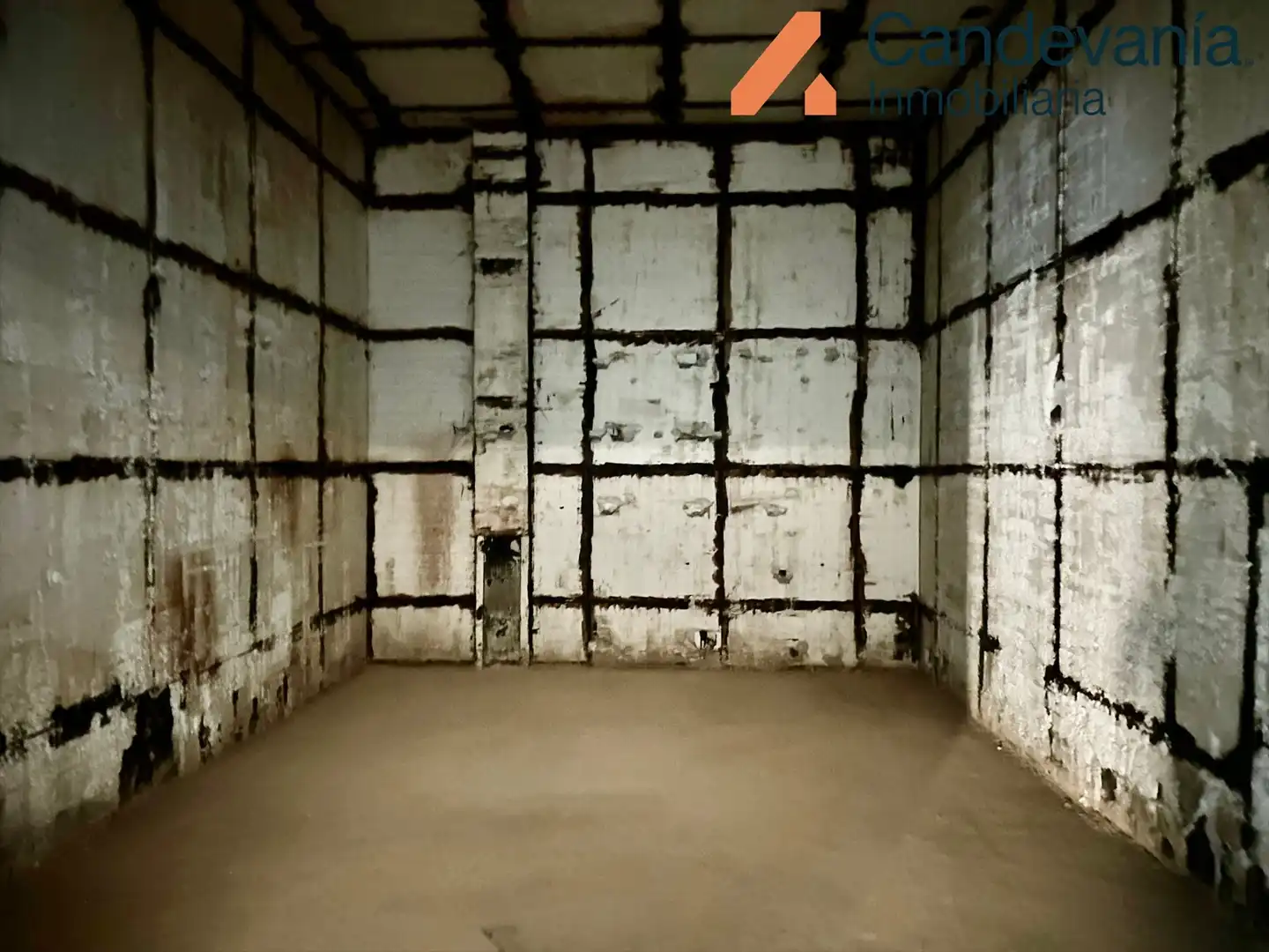 Nave industrial en venta en Zuera