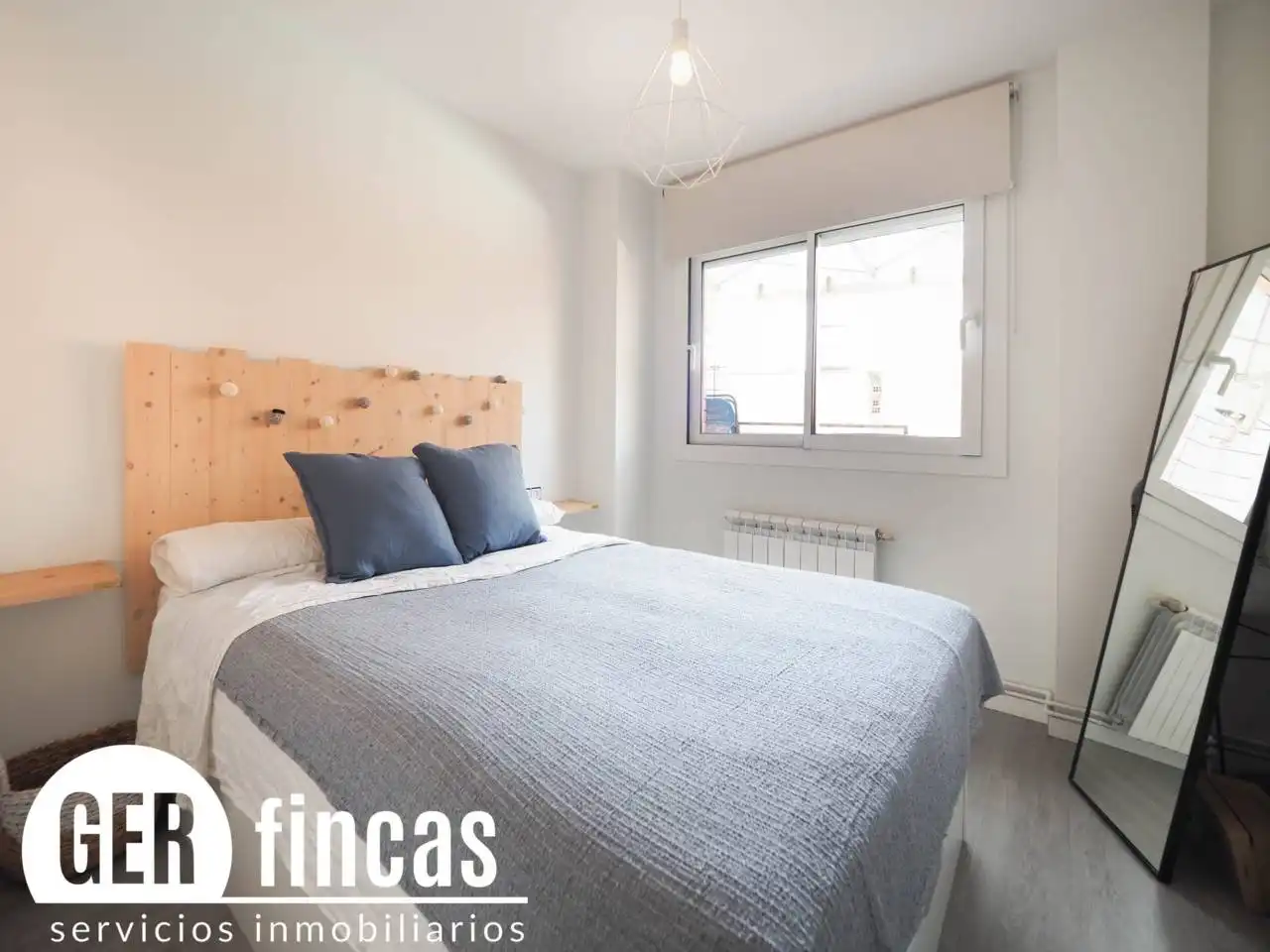 Schlafzimmer von Wohnung zum Verkauf in Terrassa mit Klimaanlage, Parkett und Terrasse